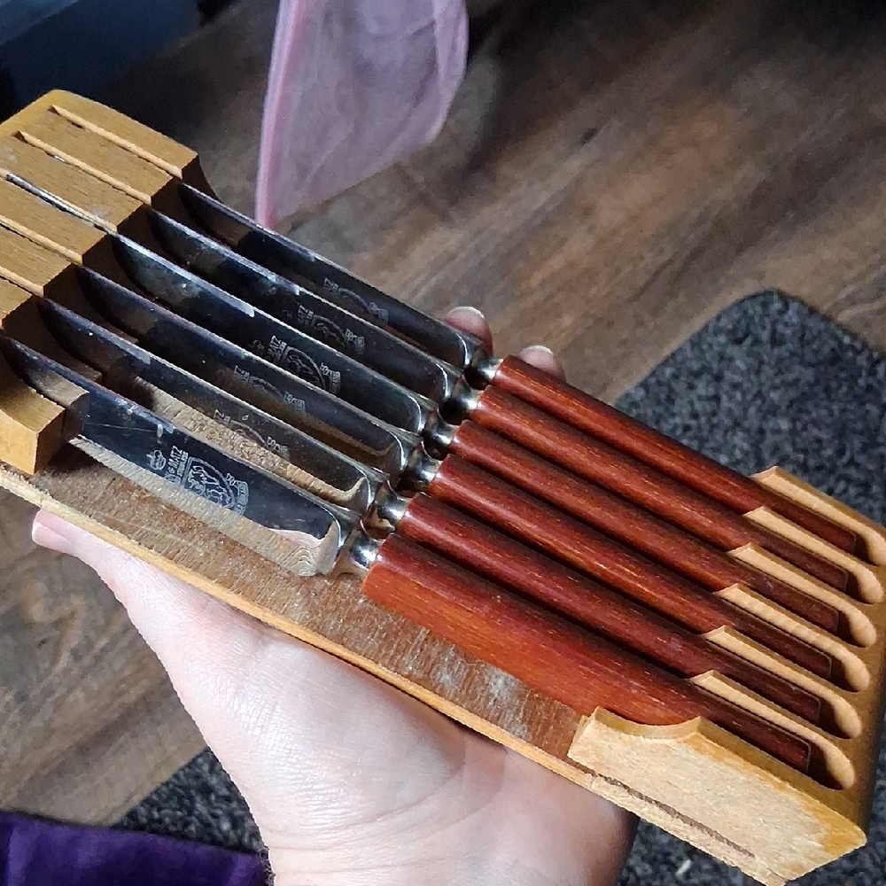 Kirk & Matz Steak Kwith Wooden Handles